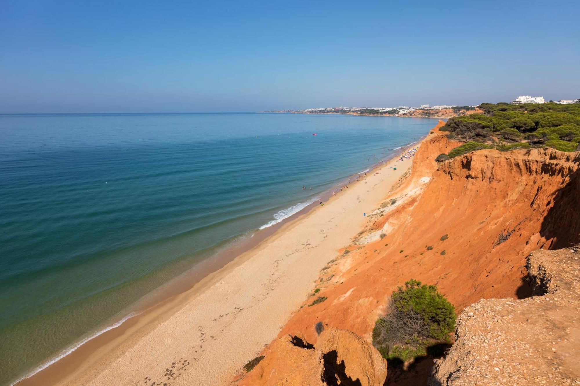 Bnb Homes Falesia Beach Cozy Apartment With Terrace & 2 Swimming Pools Olhos de Agua  Kültér fotó